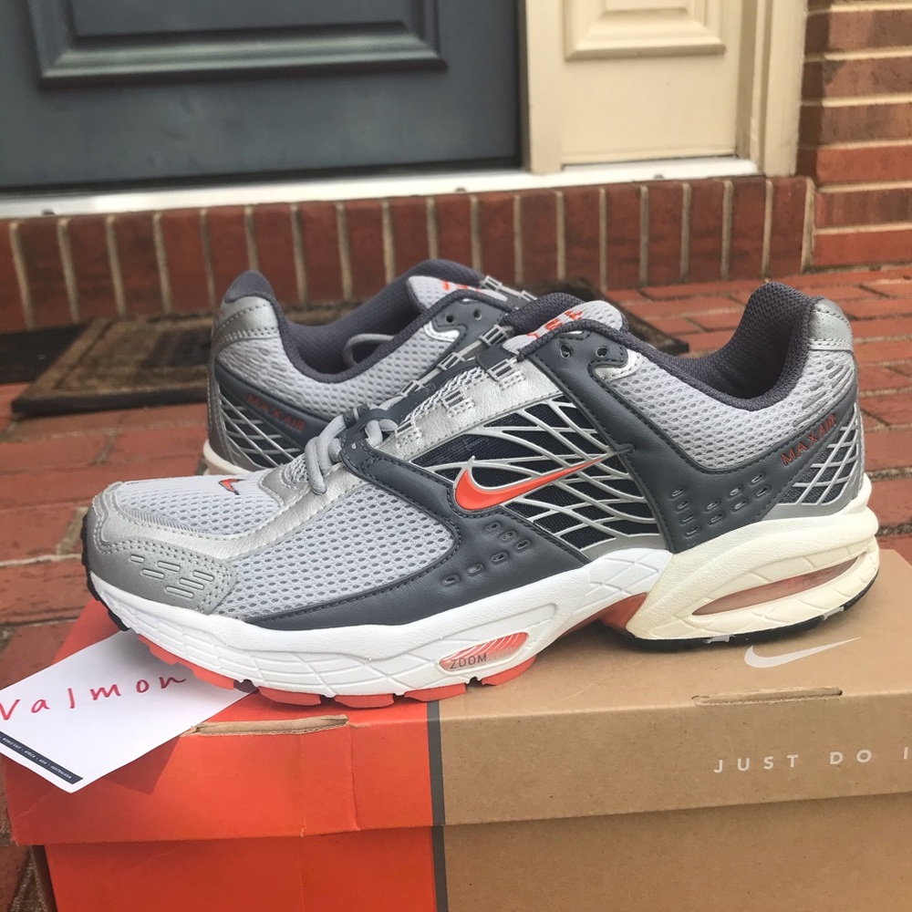 New Nike Air Max Moto Sneakers